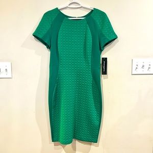 SHARAGANO, shamrock green stretchy dress. Size US 8